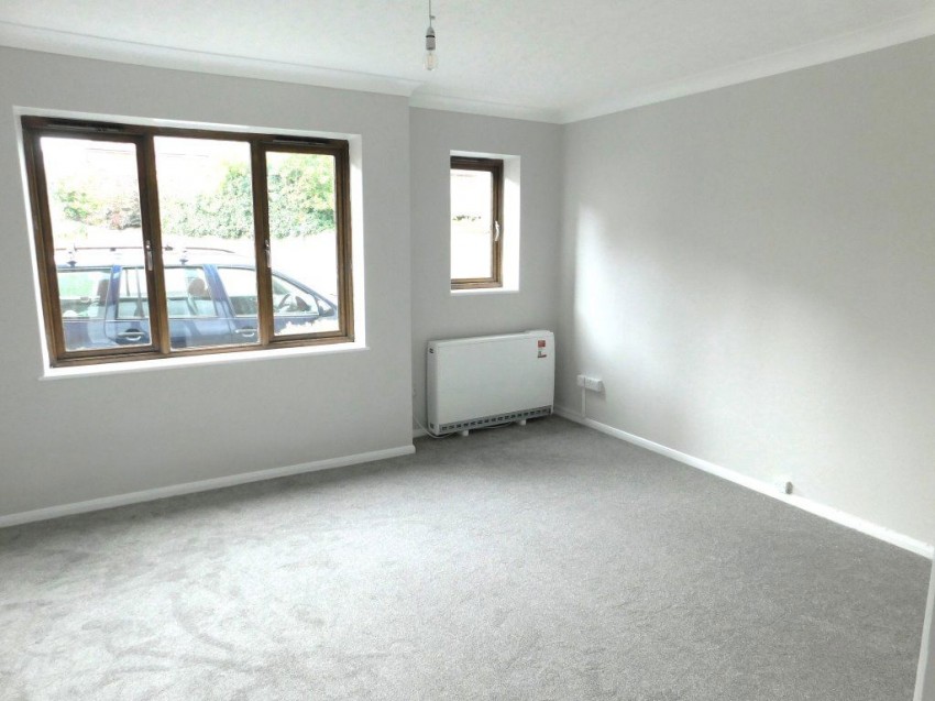 Images for Highgate Court, Hawkhurst, Kent