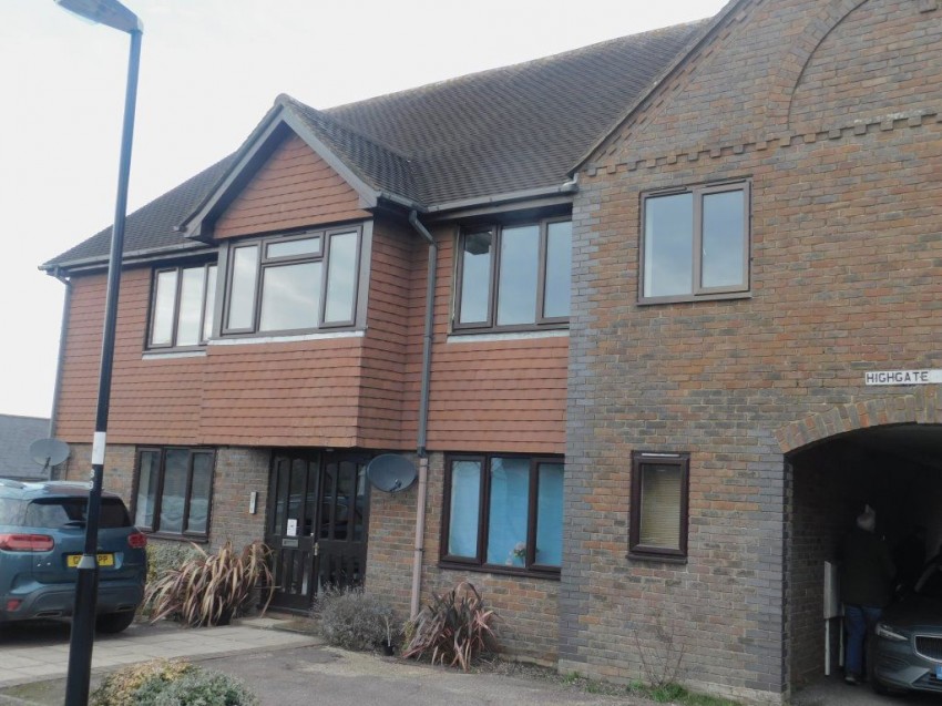 Images for Highgate Court, Hawkhurst, Kent