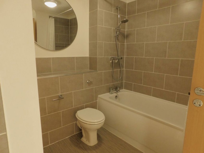 Images for Woodhams Close, Battle