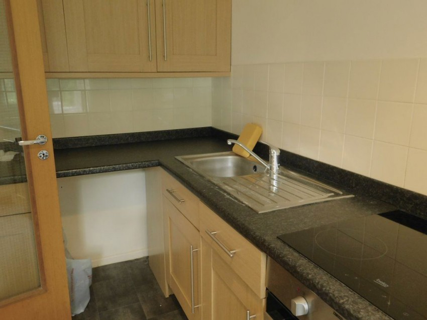 Images for Woodhams Close, Battle