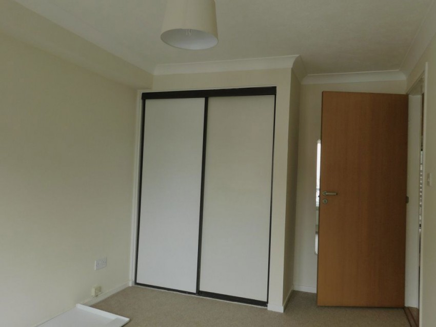 Images for Woodhams Close, Battle