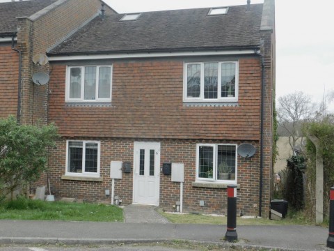 View Full Details for Waghorn Terrace, Hawkhurst, Kent