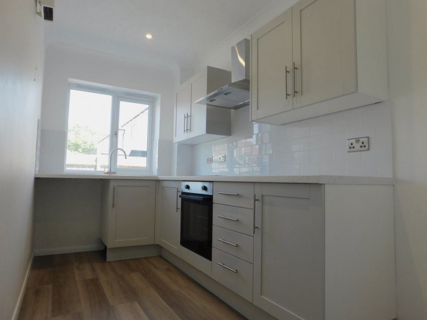 Images for Highgate Court, Hawkhurst, Kent