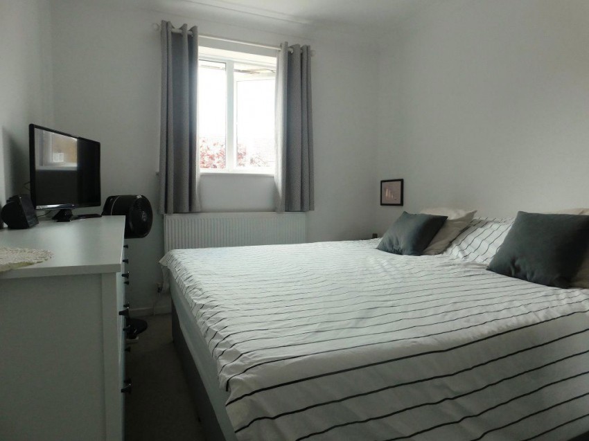 Images for Wren Court, Battle